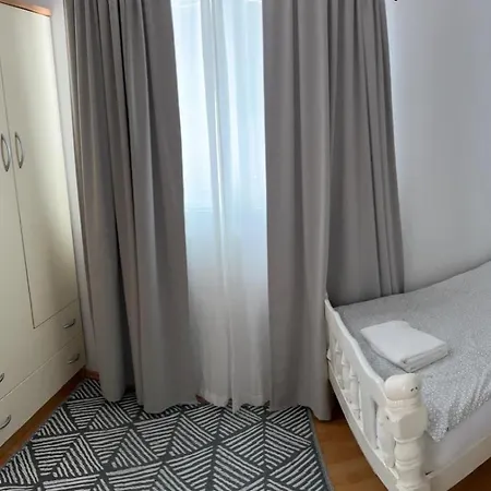 Bubalo Apartamento Omiš