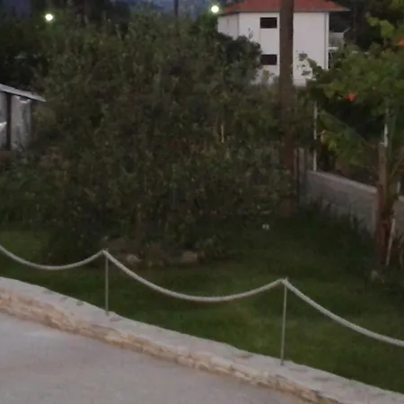 Bubalo Appartamento Omiš