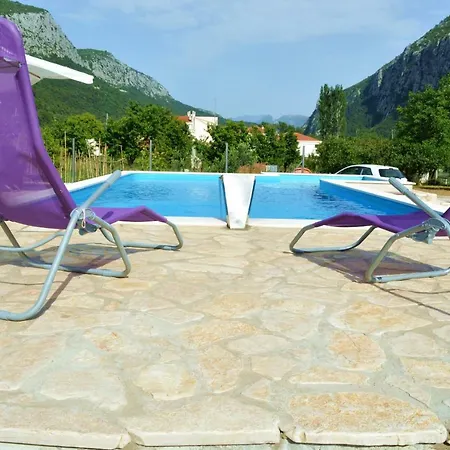 Bubalo Omis